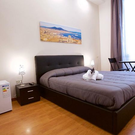 Metronapoli Bed & Breakfast ภายนอก รูปภาพ