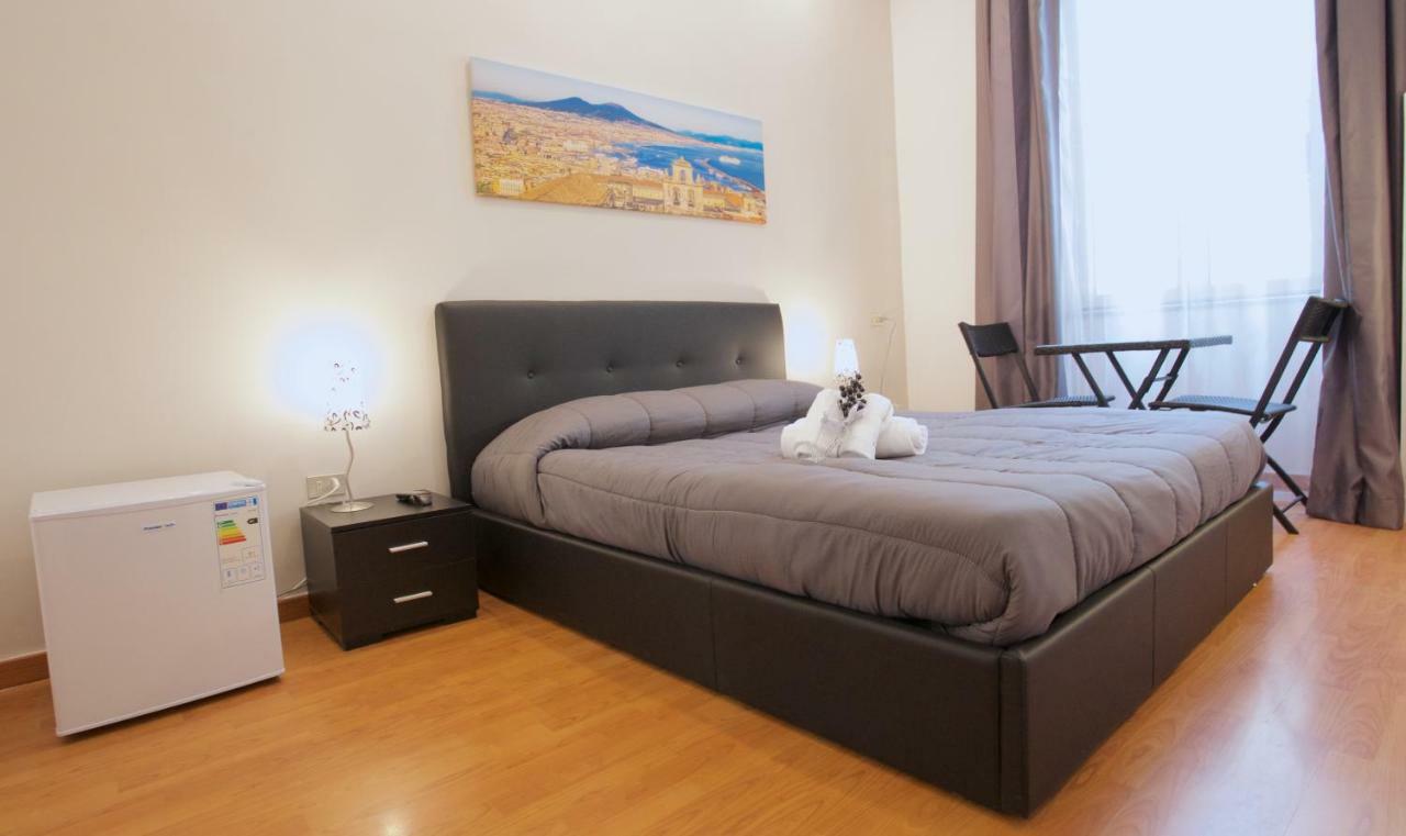 Metronapoli Bed & Breakfast ภายนอก รูปภาพ