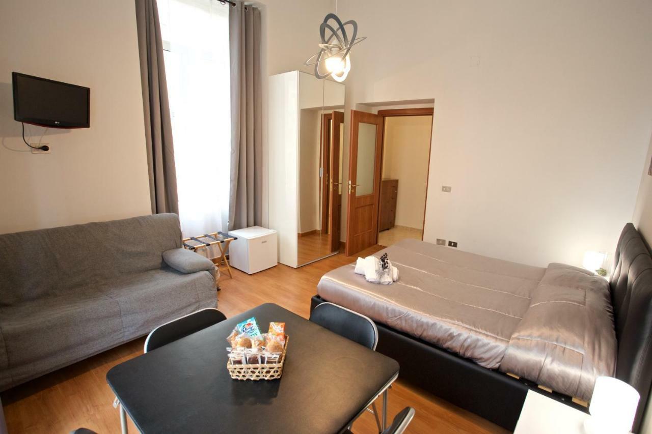 Metronapoli Bed & Breakfast ภายนอก รูปภาพ